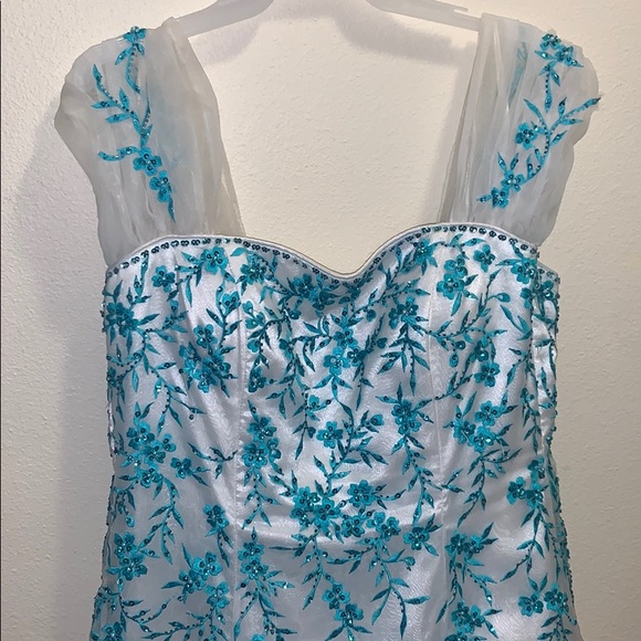 Bridal Dress - Picture 2 of 3